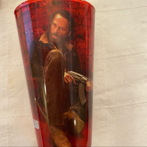 The walking dead glasses. AMC tumbler. 2015. - Picture 2 of 8